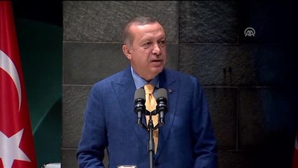 Erdoğan: "Gazete Sayfalarını Terör Örgütünün Emrine Verenlerle, Eline Silah Alıp Dağa Çıkanlar...