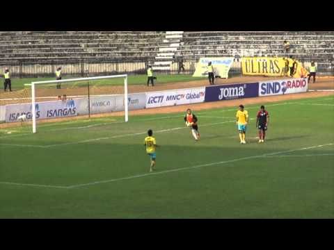 NET JATIM - Indonesia Super Liga Persegres Tahan Imbang Pelita Bandung Raya