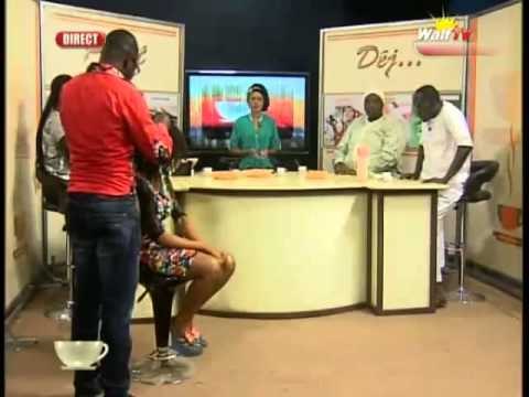 Le Café chaud de Petit La sur le plateau de PETIT DEJ