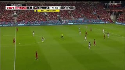TFC play quickly off free kicks to open up underneath for Giovinco