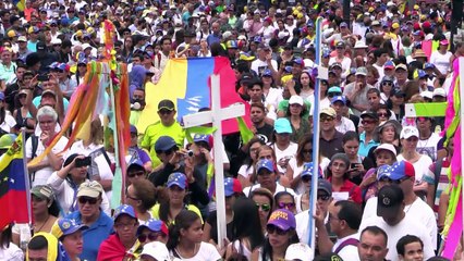 Opositores marchan y oran “por la paz” de Venezuela