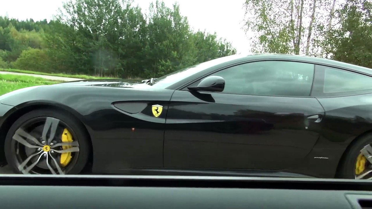 Ferrari FF vs Nissan GT-R R35 550 HP (both stock) UNCUT