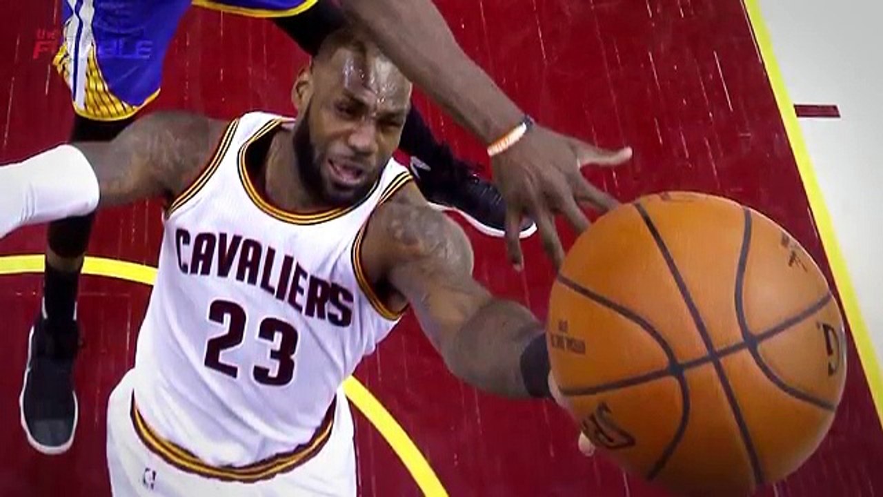 LeBron_James_ROASTS_Draymond_Over__Quickie__Shirt,_Green_Fires_Back_at_LeBron_s_