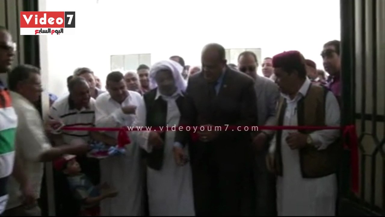 بتكلفة ٣٨ مليون جنيه محافظ مطروح ورئيس "كهرباء البحيرة" يفتتحان لوحة توزيع كهرباء