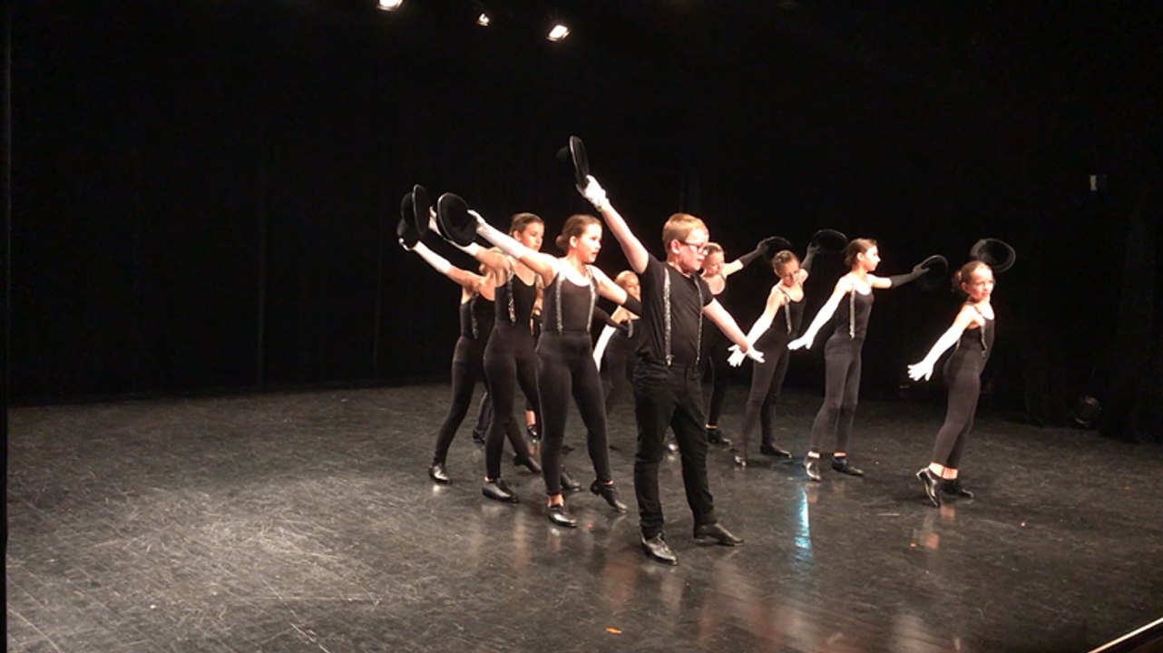 Mini-danse, street jazz, et claquettes au gala de la MJC