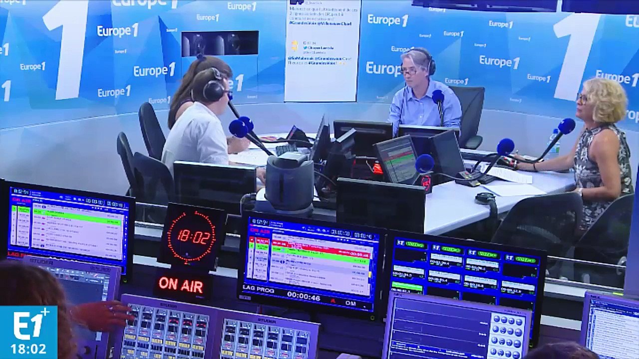 "Tentative d'attentat" sur les Champs-Élysées : "d'énormes flammes ont jailli de l'intérieur de la voiture"