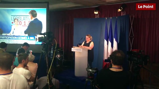 Les militants FN attendent Marine Le Pen