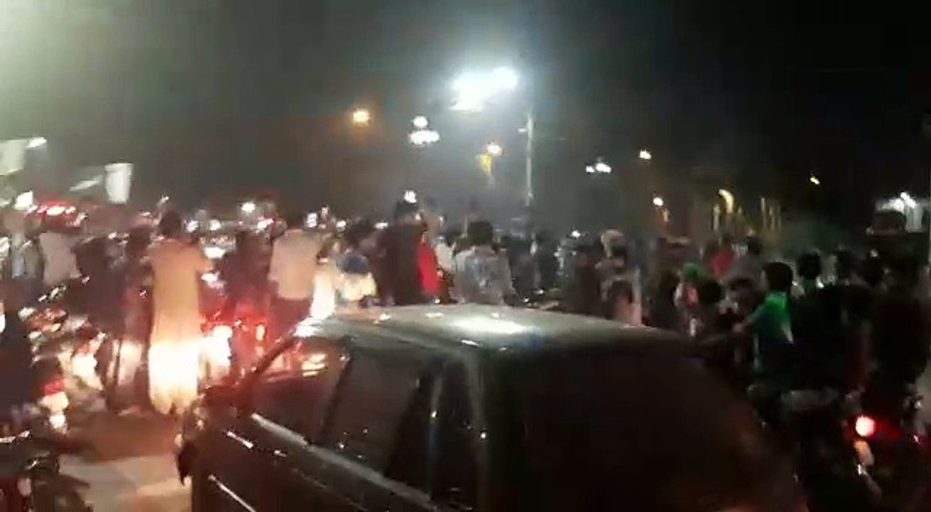 Crowd in Lahore After Pakistan beats India