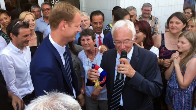 Législatives - 13e circonscription des Bouches-du-Rhône : Gaby Charroux remet l'écharpe de député à Pierre Dharréville