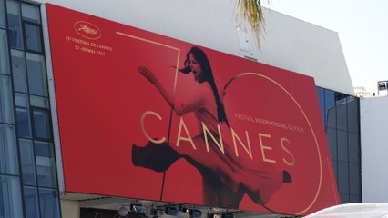 Croisette Beach (H265-4K)