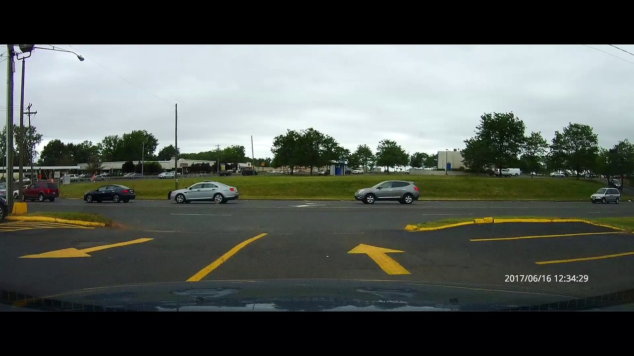 Guy behind cop runs red light
