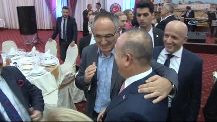 Bakan Çavuşoğlu Makedonya'da İftar Yemeğine Katıldı