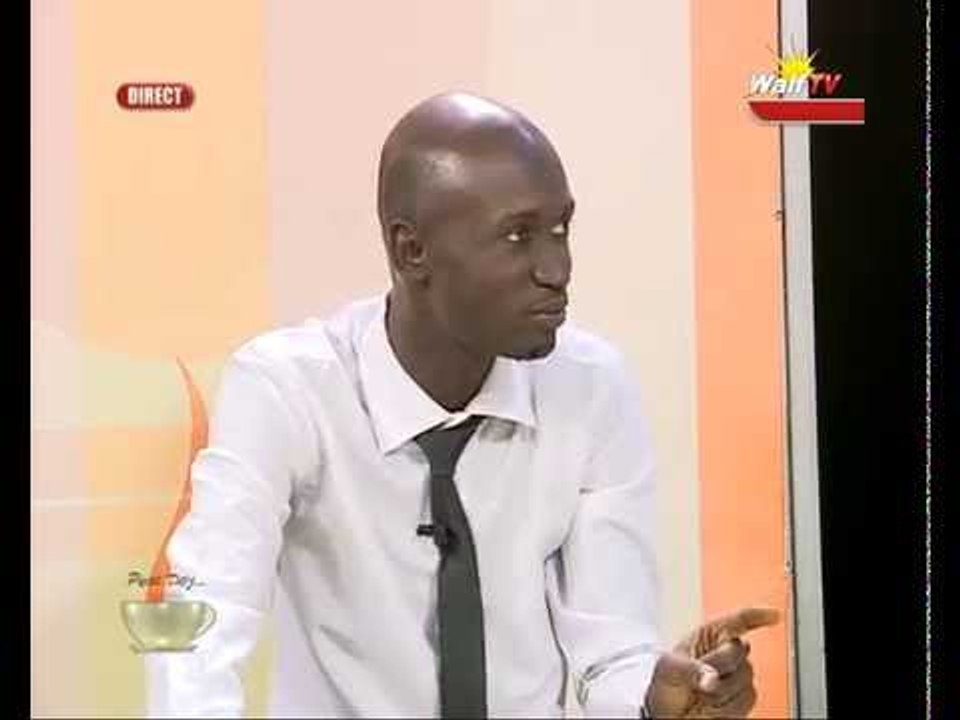 Fait divers avec Pape NDIAYE  et PEOPLE avec THIORO  à l'émission PETIT DEJ du 28 10 2014