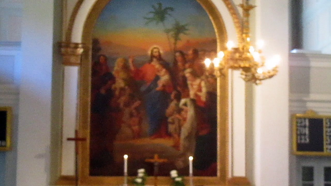 Lauluesitys kirkossa 2015