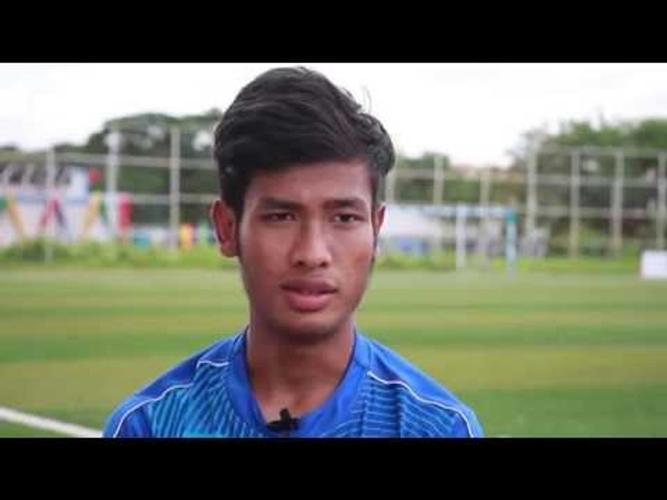 ျမန္မာ့ လက္ေရြးစင္ေဘာလုံးကစားသမား ေအာင္သူႏွင့္ေတြ႔ဆုံျခင္း  အပုိင္း (၁)
