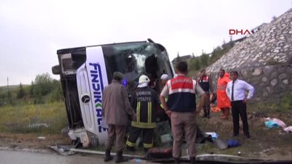 Çorum - Yolcu Otobüsü Köprüden Alt Yola Düştü: 48 Yaralı