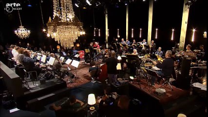 Kid Charlemagne - Larry Carlton SWR Big Band