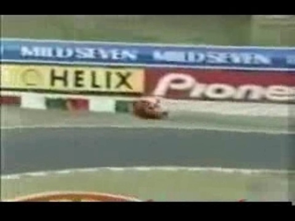 Compilation de crashs de voitures