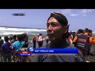 Prosesi Larungan di Pantai Glagah Yogyakarta -NET5