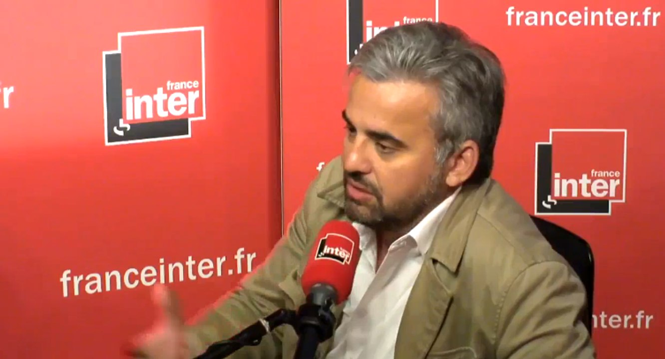 Corbière souhaite que Mélenchon préside le groupe La France insoumise à l'Assemblée