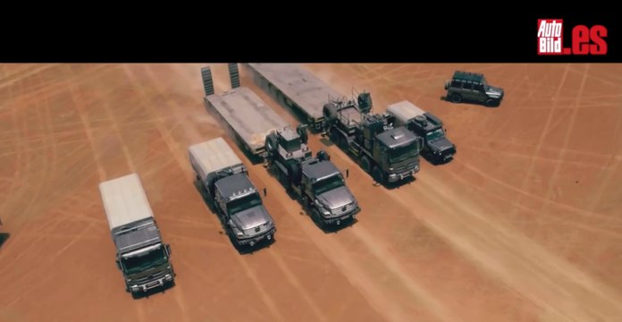 VÍDEO: Estos Mercedes son una brutalidad, pueden con todo