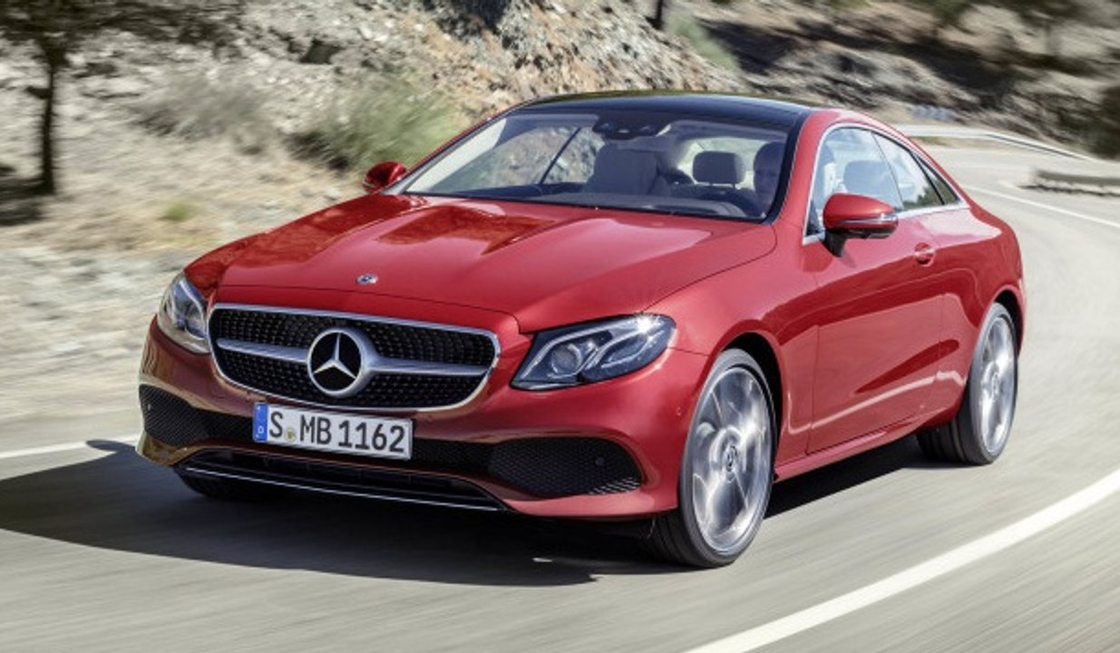 2018 Mercedes Benz E Class VS BMW 6 Series Gran Turismo 2018 - Video ...