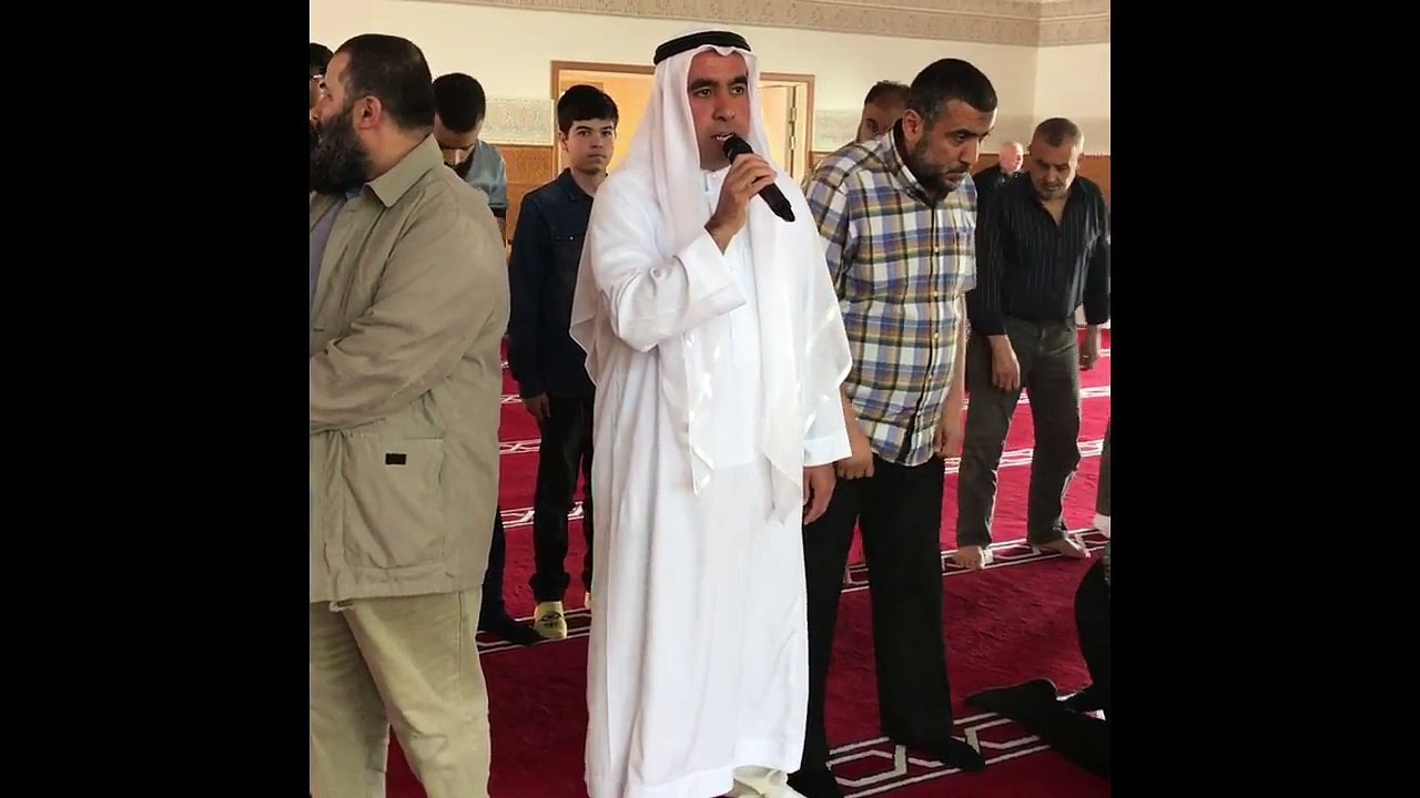 Metin Demirtas. Kabe muezzini taklidi. Sheikh Ali Mullah Makkah. Harameyn usulu kamet. Iqamat al salah Makkah. Iqamat al salah Masjid Al Haram. Kamet nasil getirilir. Metin Demirtas dinle. Metin Demirtas izle. Ezan ve kamet. Sheikh Ali Mulla. 21/5 - 2017