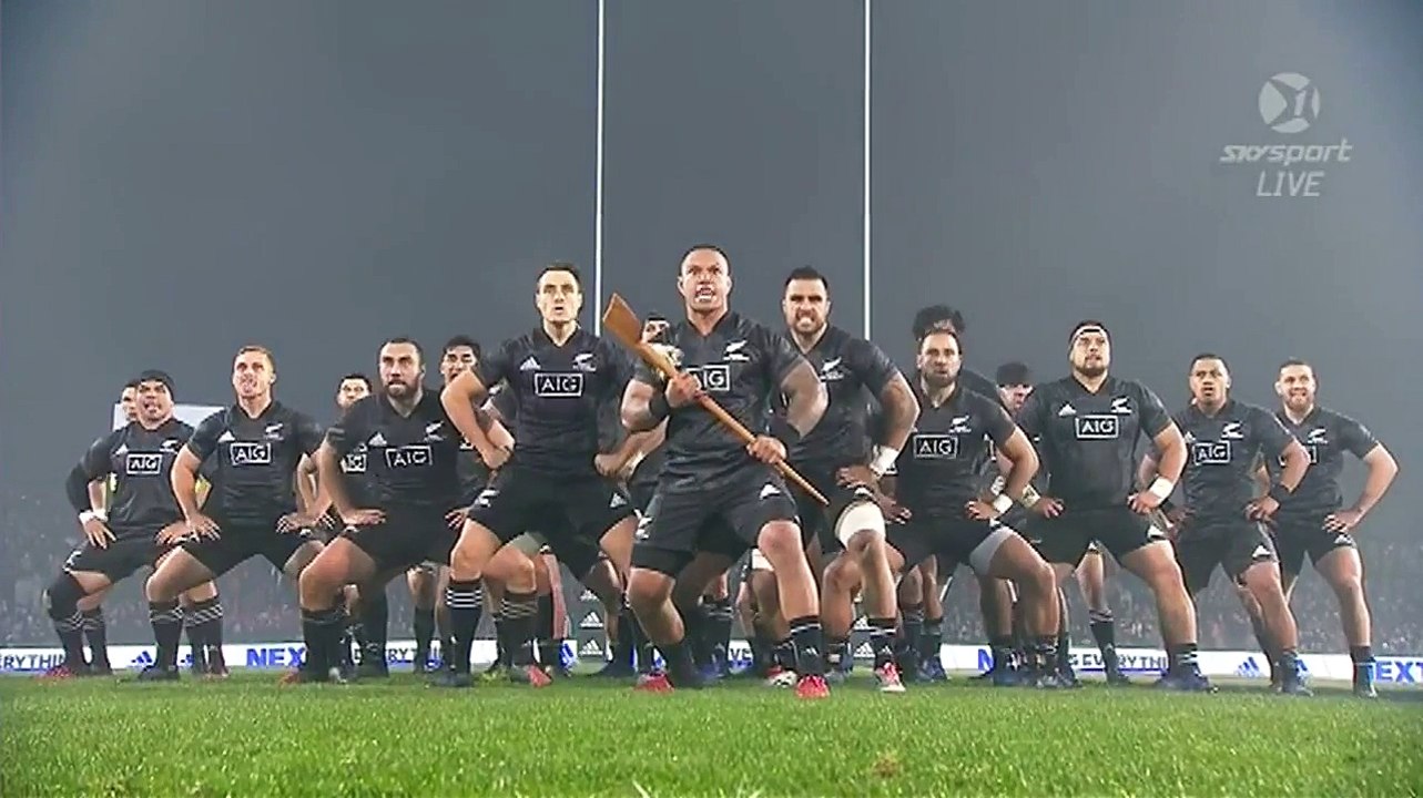 SPINE-TINGLING MAORI ALL BLACKS HAKA VS LIONS