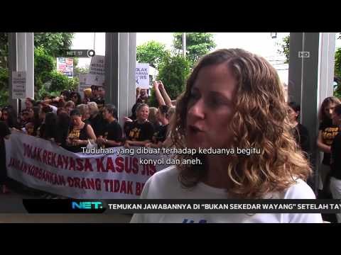 Para orang tua murid JIS berikan dukungan bagi kedua guru dalam sidang perdana - NET17