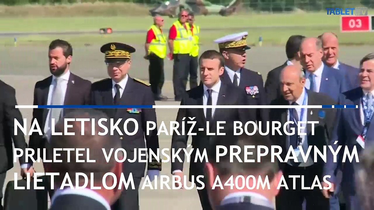 Prezident Macron otvoril 52. ročník Parížskeho aerosalónu