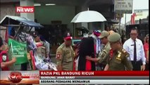 Razia PKL di Bandung Ricuh, Seorang Pedagang Mengamuk