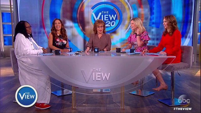 ‘View’ co-host wonders why conservative friends stop acting ‘coherent and smart’ after working for Trump