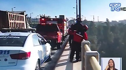 Hombre decidió lanzarse de un puente