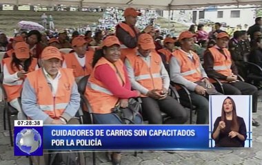Cuidadores de carros son capacitados por la Policía