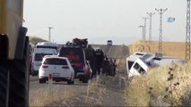 Polis Midibüsü ile Sivil Minibüs Çarpıştı: 2 Ölü, 4'ü Polis 18 Yaralı