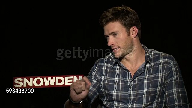 Interview with Scott Eastwood about Snowden