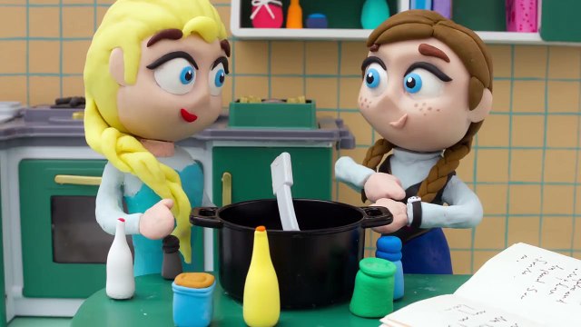 Frozen Elsa Baby and Spiderbaby Play with colors Frozen Play Doh Cartoon Stop Motion