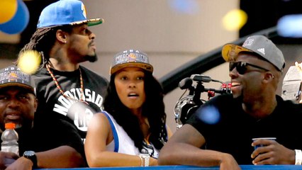 Marshawn Lynch Parties with Warriors in Vegas