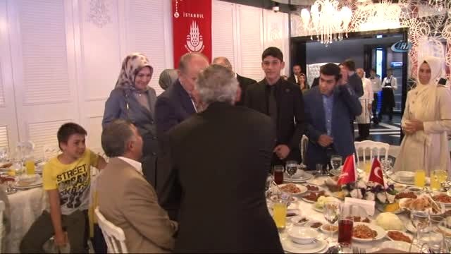 Kadir Topbaş, 15 Temmuz Şehit Yakınlarını ve Gazileri İftar Sofrasında Ağırladı