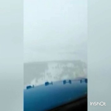 difícil aterrizaje en medio de la nieve, visto desde la cabina de un avión de Aerolíneas Argentinas