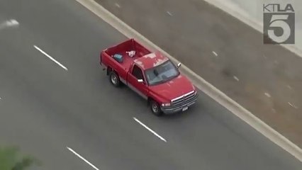 Police chase Dodge ram