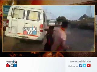 Localites in Tamilnadu damage tourist buses of Kannadigas