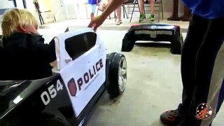 02.Ride On Police Car for Kids - Unboxing, Review and Riding Dodge Charger_clip4