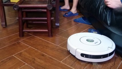 Robots sweep the floor - Rô bốt quét nhà
