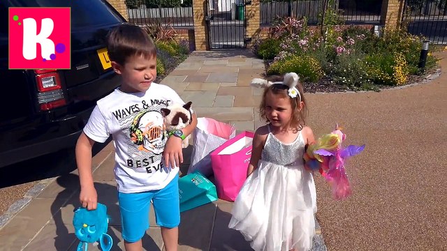 Пранк Bad Kids Угнали Машину Родителей Stolen Driving Parents Car и уехали ЗАГРАНИЦУ и в McDonald's Катя и Макс видео