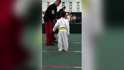 Aller gamin tu y est presque... Raté!