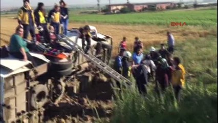 Tekirdağ'da Işçi Servisi Devrildi 18 Yaralı-2