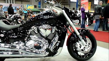 Suzuki Boulevard M109R (Intruder M 1800 R) 125 Hp 215 Km-h 133 mph - see also Playlist