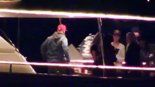 476.X17 EXCLUSIVE - Justin Bieber Takes Love Cruise With New Lady, Model Jasmine Villanueva