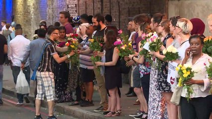 Londres: le maire apelle à "l'unité" après les attentats